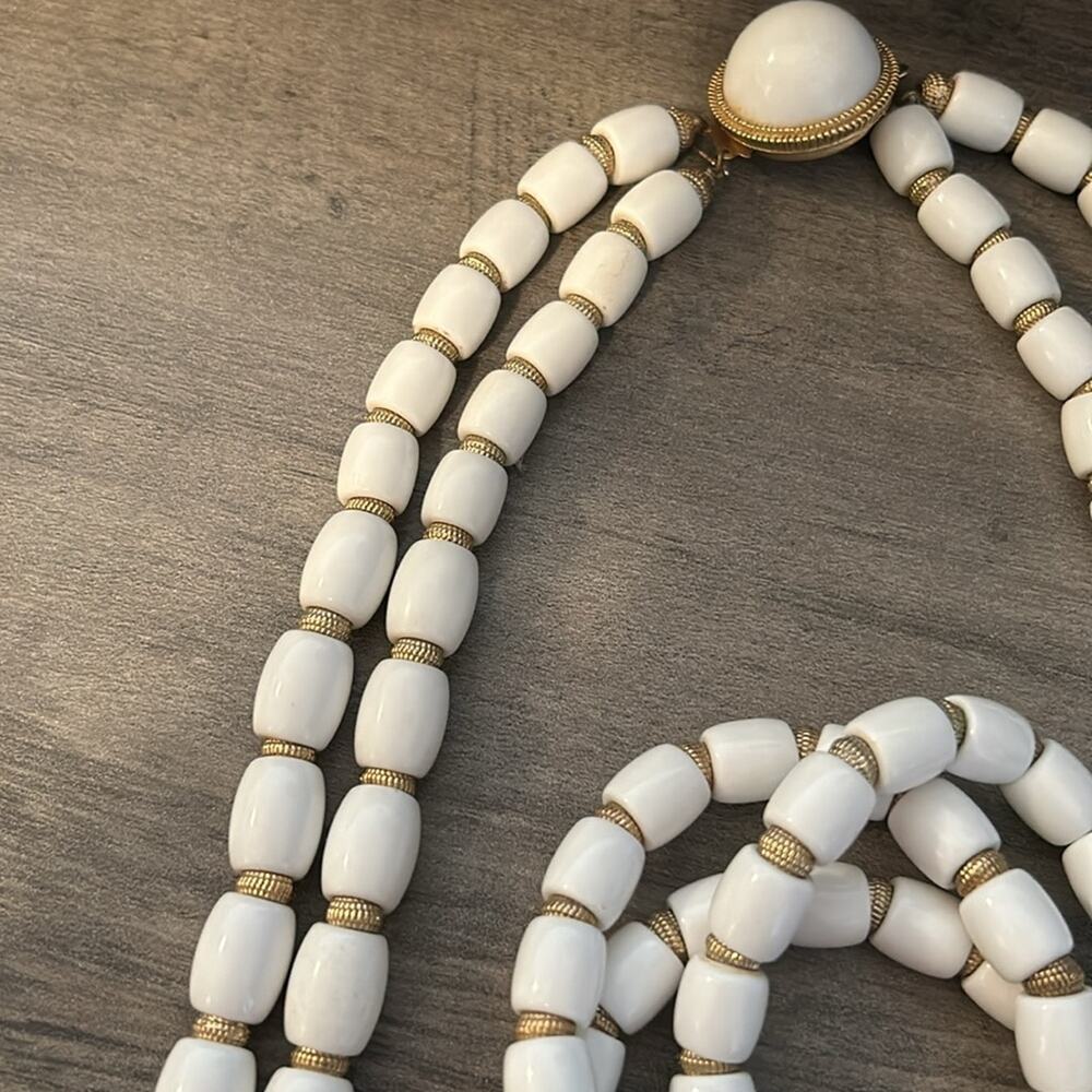 Vintage VTG Crown Trifari Necklace and Bracelet #824 White Gold tone - Picture 7 of 13